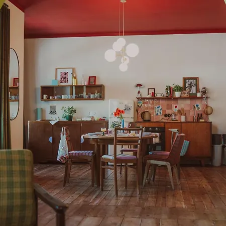 Frey Apartment *